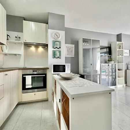 Playa De Americas - Torres De Yomely 아파트 *