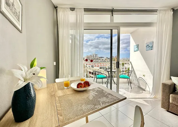 Playa De Americas - Torres De Yomely * Playa de las Américas