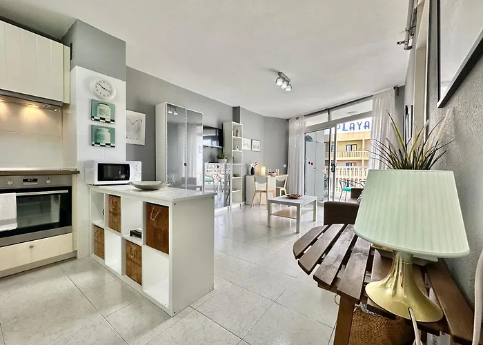 Playa De Americas - Torres De Yomely * Playa de las Americas (Tenerife)